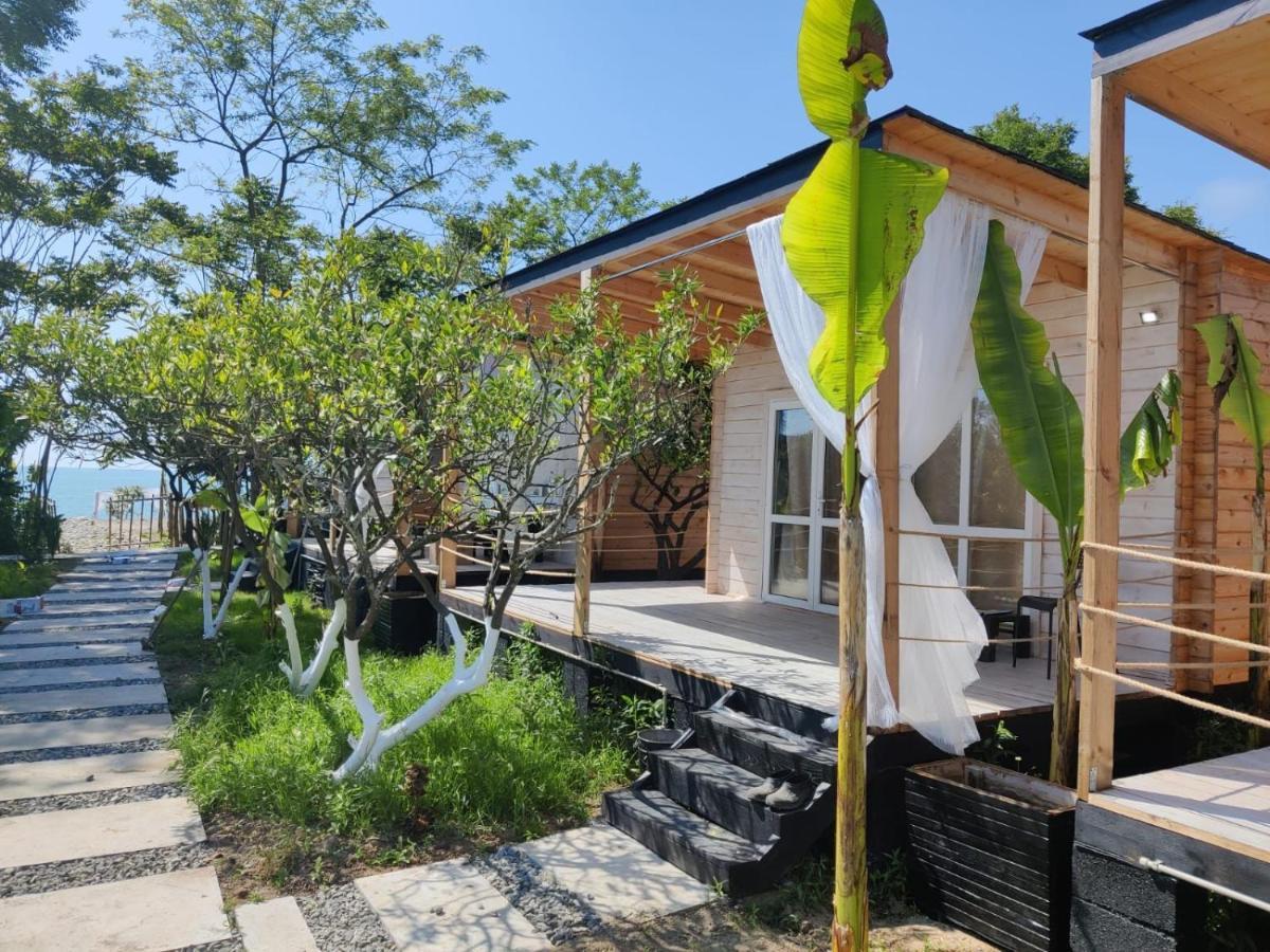 Aqua Palm Resort Sukhumi Eksteriør bilde